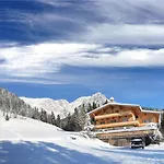 Szálloda Boutique-pension Jaegerwirt Scheffau am Wilden Kaiser
